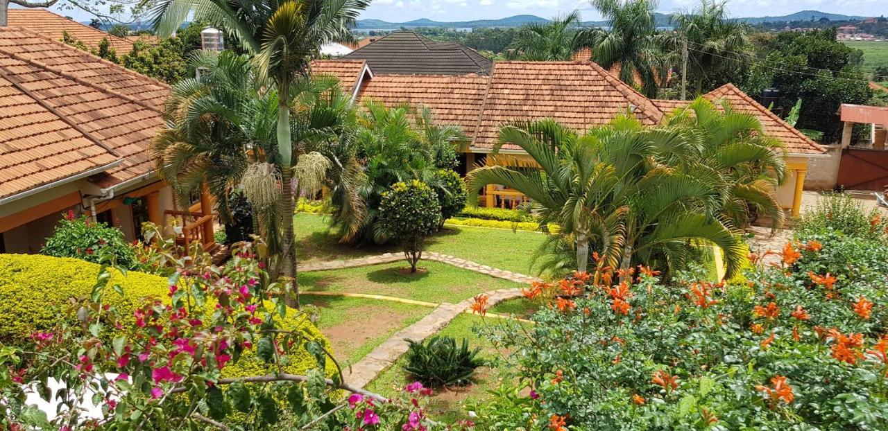 Keelan Ace Villas Kampala Exterior photo