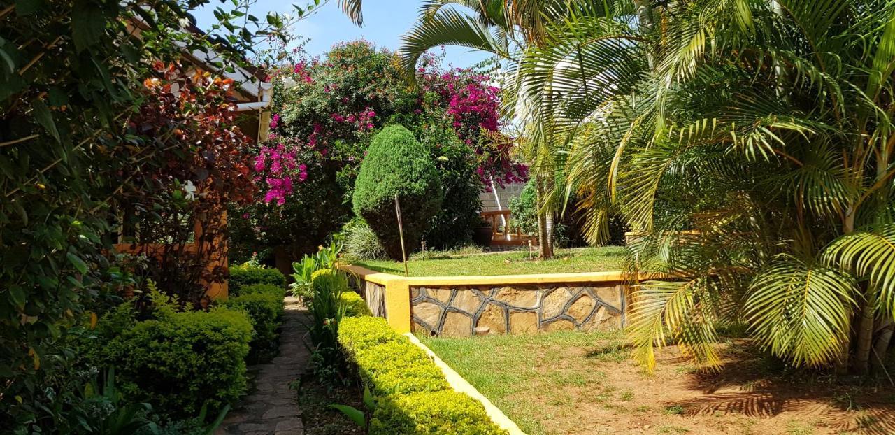 Keelan Ace Villas Kampala Exterior photo