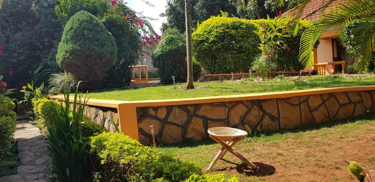 Keelan Ace Villas Kampala Exterior photo